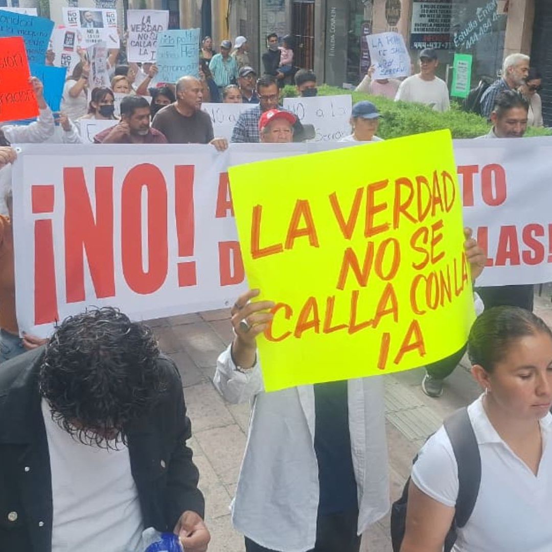 Marchan en San Luis Potosí por la Libertad de Expresión